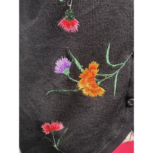 Bonnie Lee LeRoy Size Small Black Floral Embroidered Sweater Vest Cardigan Goth - Picture 9 of 10